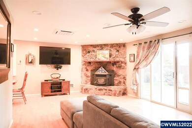 1115 S 4th St, Independence, OR 97351 - photo 5