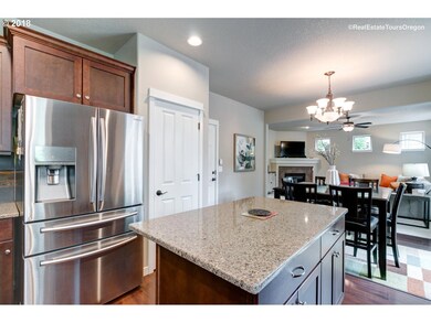 6427 NE Meadowgate Ct, Hillsboro, OR 97124 - photo 4