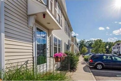 21 Boxberry Ln, Rockland, MA 02370 - photo 2