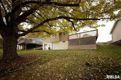 1120 Emerald Dr, Davenport, IA 52804 - photo 6