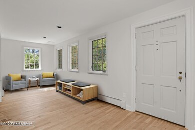 Virtually Staged Entry