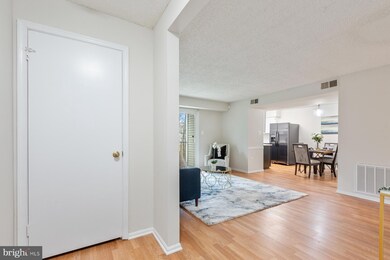 12266 Stevenson Ct, Woodbridge, VA 22192 - photo 4