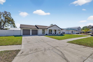 13933 Cherry Creek Dr, Tampa, FL 33618 - photo 4