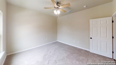 1070 E Cedar St unit 1, Seguin, TX 78155 - photo 5