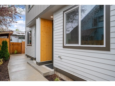 3184 SE 62nd Ave, Portland, OR 97206 - photo 4