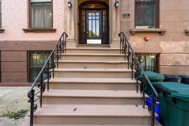 10 Hall Place, Albany, NY 12210 - photo 2