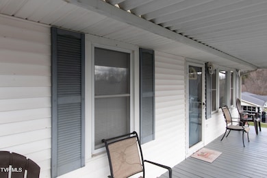 152 Shaw St, Lebanon, VA 24266 - photo 5