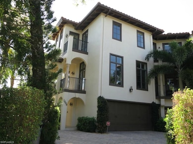 1008 7th St S, Naples, FL 34102 - photo 2