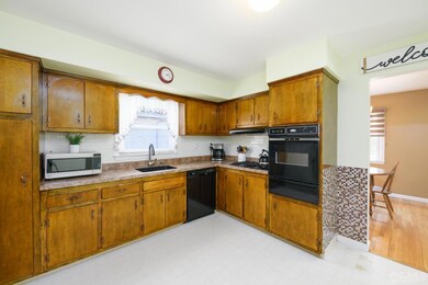 1417 Emma Place, Linden, NJ 07036 - photo 5