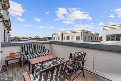 811 Parker Gray School Way, Alexandria, VA 22314 - photo 4