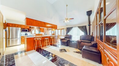 100 Stonegate Ct, Dingmans Ferry, PA 18328 - photo 4