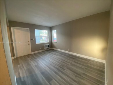 2300 Douglas St unit 5, Hollywood, FL 33020 - photo 2