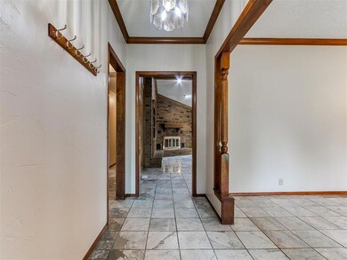 908 Carfax Rd, Edmond, OK 73034 - photo 5