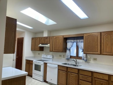 9 Hialeah Ct unit 119, Grayslake, IL 60030 - photo 6