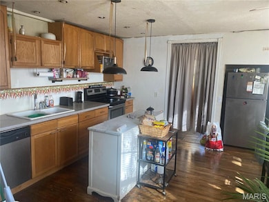 1707 35th St, Hannibal, MO 63401 - photo 3