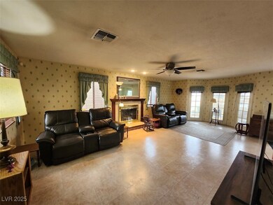 3954 Delos Dr unit 1, Las Vegas, NV 89103 - photo 7