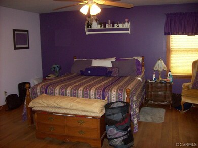 1057 Smithfield Rd, Saint Stephens Church, VA 23148 - photo 7