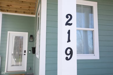 219 E Morris St, Indianapolis, IN 46225 - photo 4