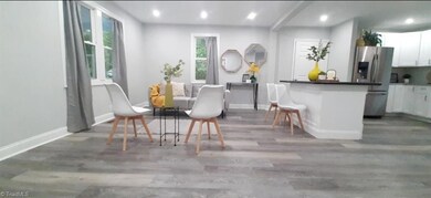 402 Pennsylvania Ave, Reidsville, NC 27320 - photo 3