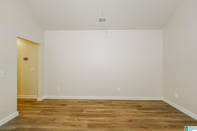 555 Kincaid Cove Ln, Odenville, AL 35120 - photo 4