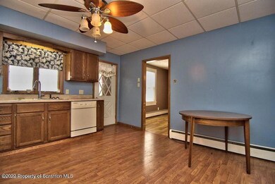 612 Dean St, Scranton, PA 18509 - photo 3