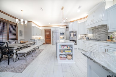 3841 Castle Ridge Dr, Longview, TX 75605 - photo 6