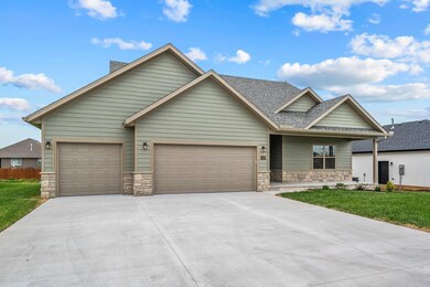 1113 S Gettysburg Loop, Republic, MO 65738 - photo 2