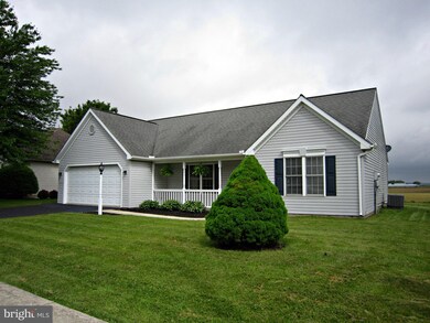 571 W Conestoga St, New Holland, PA 17557 - photo 4