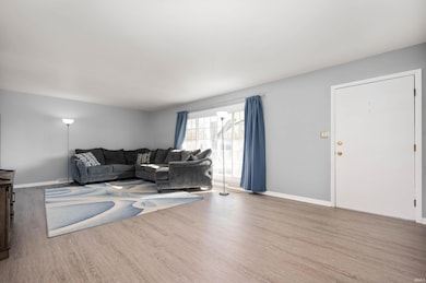 301 S Pasture Ln, Muncie, IN 47304 - photo 3