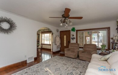 2219 Oak Grove Place, Toledo, OH 43613 - photo 4