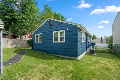 127 Hillcrest Rd, Dracut, MA 01826 - photo 5