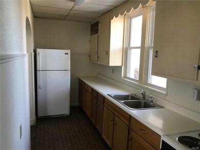 306 1st St unit 1, Slatington, PA 18080 - photo 5