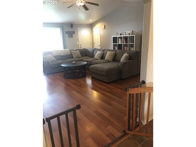 532 N Knights Bridge Rd, Canby, OR 97013 - photo 5