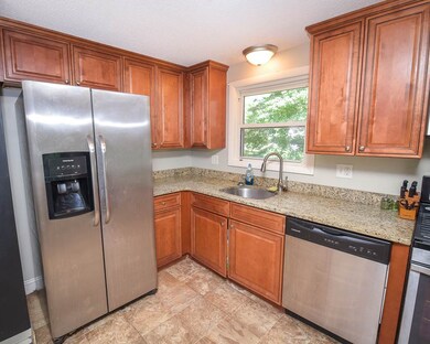 3 Colleen Rd, Nashua, NH 03062 - photo 4