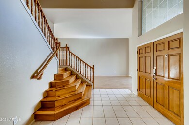 4-513679674-05 Foyer