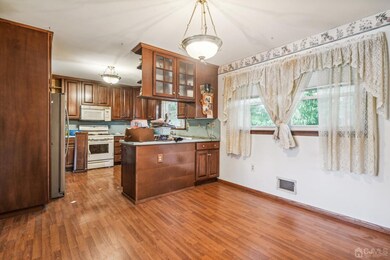 Dining Room to Kitchen