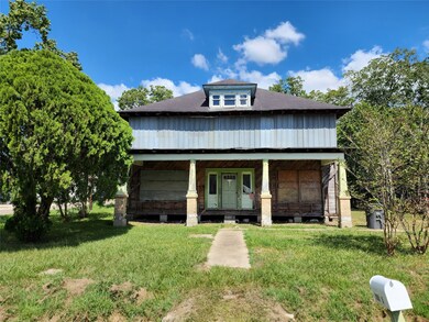 1303 5th St, Bay City, TX 77414 - photo 4