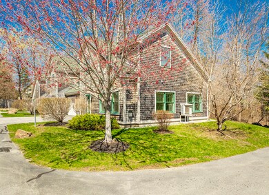 23 Wiltshire Place unit 1, Camden, ME 04843 - photo 2