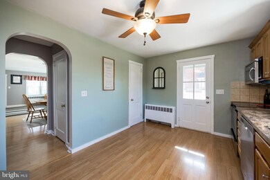 253 E Summit St, Souderton, PA 18964 - photo 7