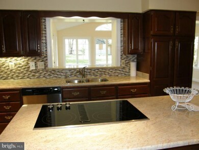 13922 Notley Rd, Silver Spring, MD 20904 - photo 5