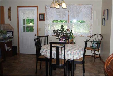Re-connect with family in the dining room at dinne