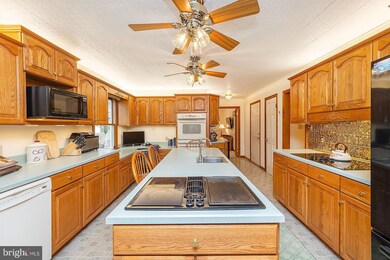 123 Bell Haven Cir, Stephens City, VA 22655 - photo 2