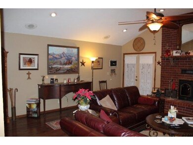 415 N Otis Ave, Elk City, OK 73644 - photo 5