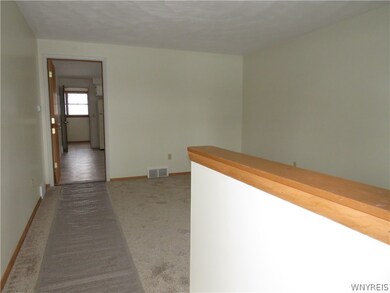 1352 Maple Ave, Niagara Falls, NY 14305 - photo 4