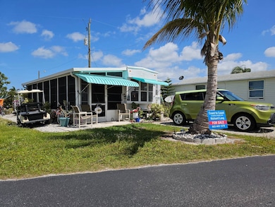 15175 Stringfellow Rd unit 11, Bokeelia, FL 33922 - photo 6