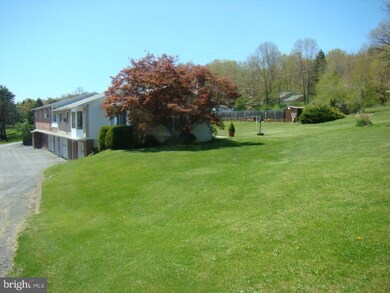 51 Grace Ave, Schuylkill Haven, PA 17972 - photo 6