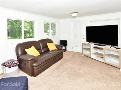 681 N Bost St, Statesville, NC 28677 - photo 5