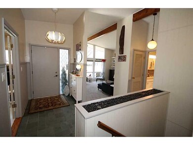 2585 Chestnut St, Columbus, IN 47201 - photo 5