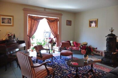 49 Main St, Yarmouth, ME 04096 - photo 5