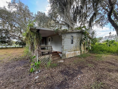 3235 Oakwood Dr, Wesley Chapel, FL 33543 - photo 5